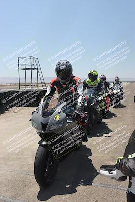 media/Jun-08-2025-TrackDaz (Sun) [[dc1ba13c79]]/Around the Pits/